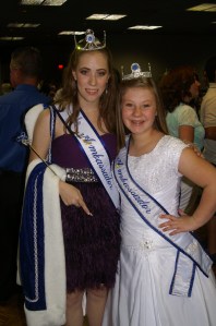 Robyn and Randi Walston, 2012 Ambassador